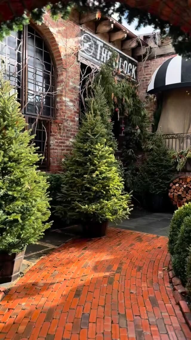 Instagram post from lfgauto. This post is in position 3.